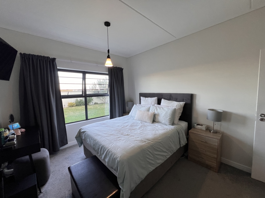 To Let 3 Bedroom Property for Rent in Sandown Western Cape